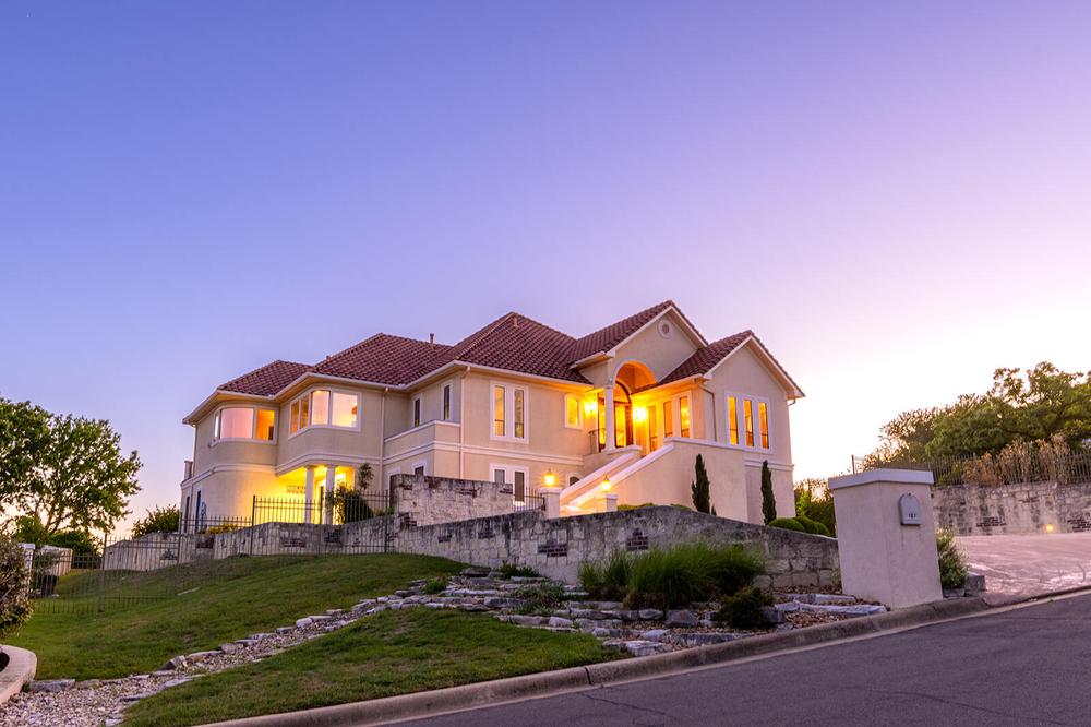 Ranch & Real Estate